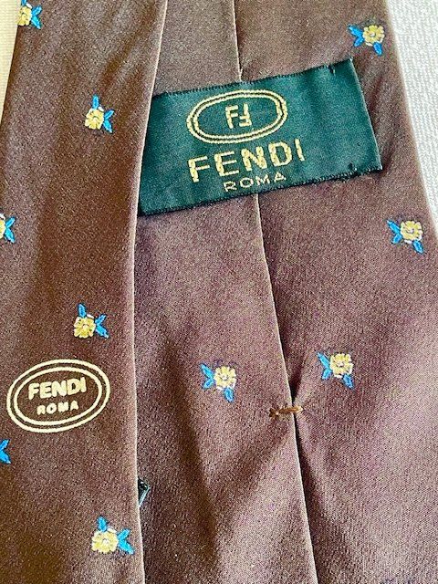Fendi Krawatten: Fendi Krawatte – Gebraucht aus Arlesheim von cocoandco 2
