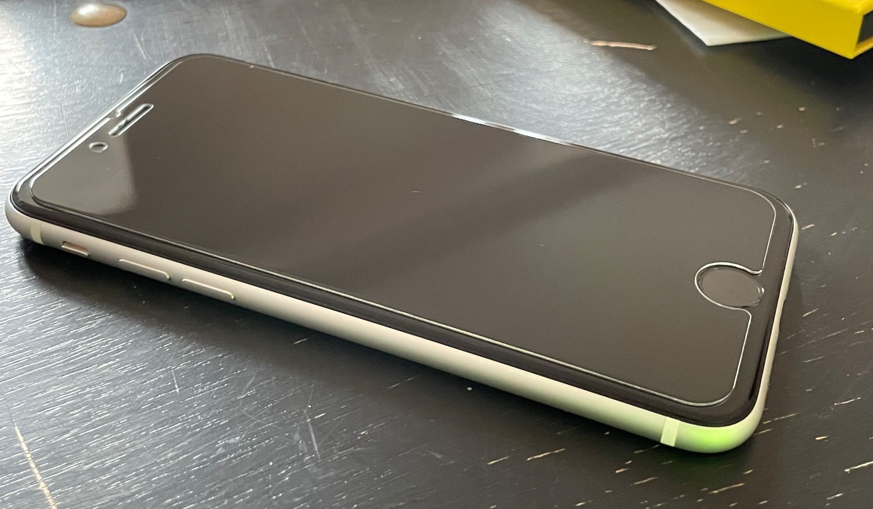 Apple Telefoni cellulari / Smartphones: iPhone SE 2. Generation 64 GB Weiß - Als NEU – Nuovo (secondo la descrizione) da Biel/Bienne venduto da ale_6chv 2