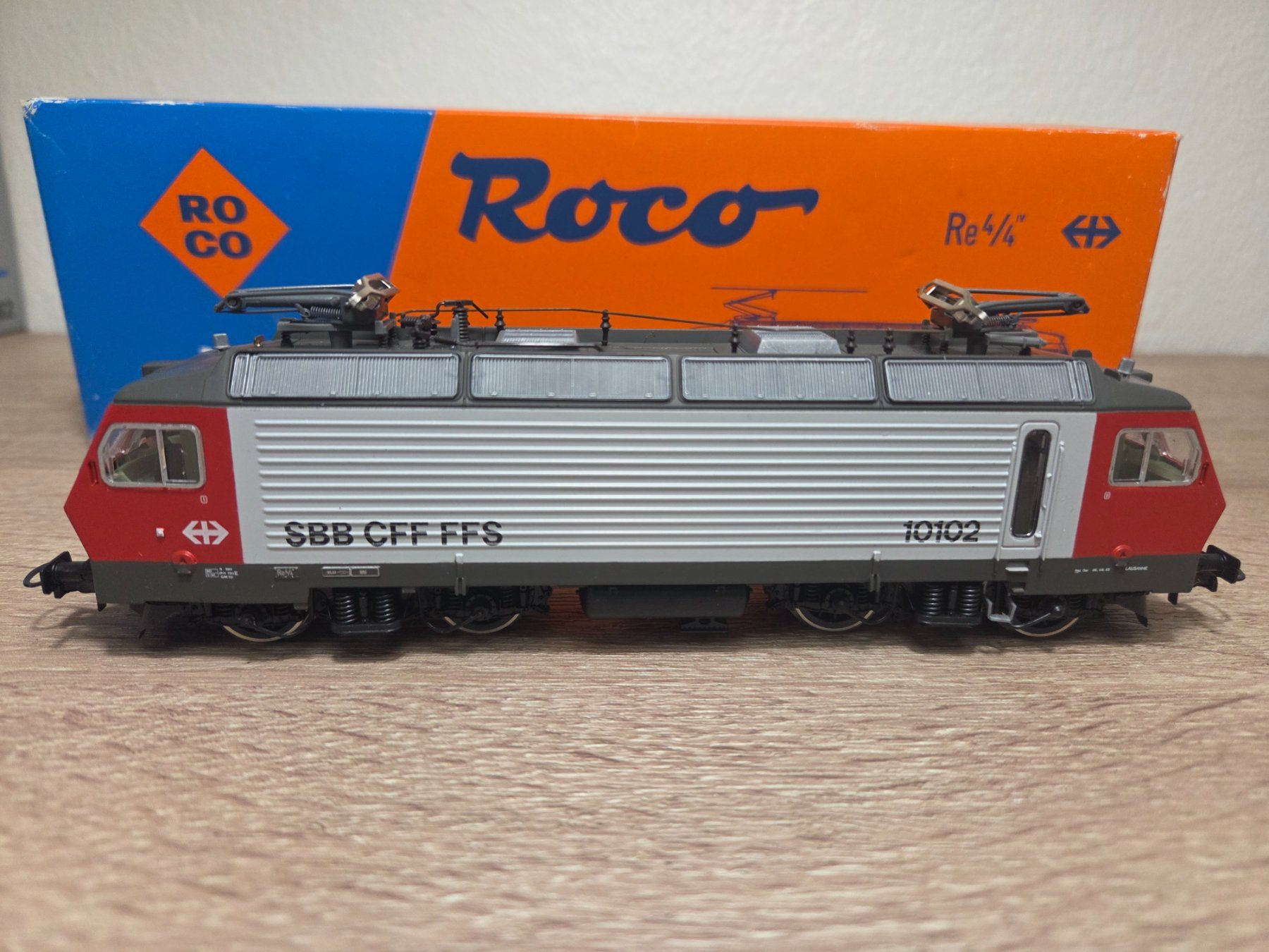 Roco Modellini di ferrovie: Roco 04178 C E-Lok 10102 SBB H0 – Usato da St-Aubin-Sauges venduto da Lo_Go 1