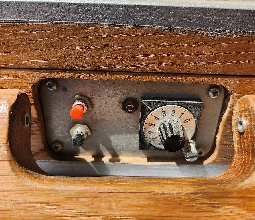 Reisekoffer: Valise à insoler les circuits imprimés – Gebraucht aus Estavayer le Lac von ver_8lc8 2