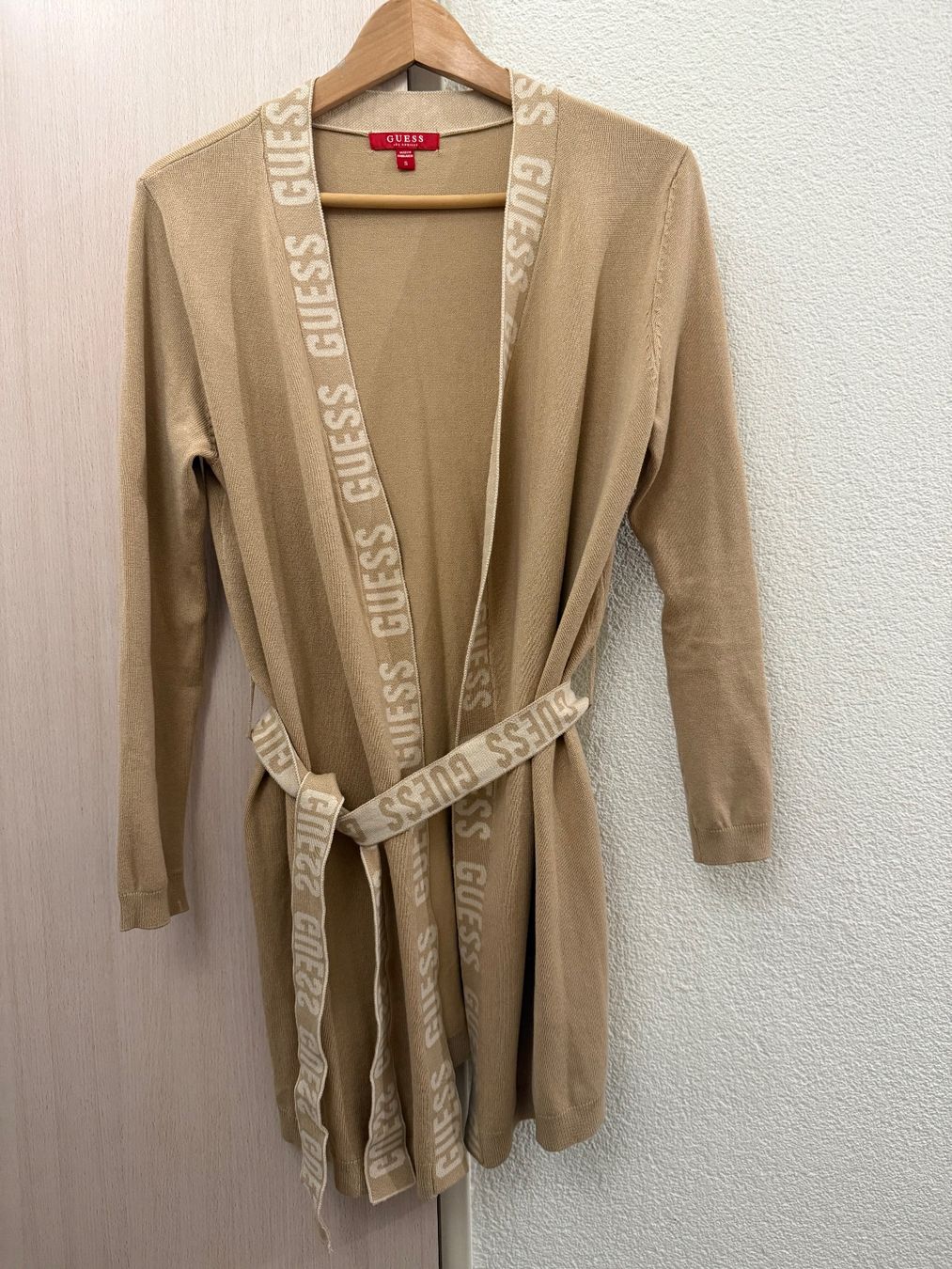 Guess Giacche: GUESS DAMENBLAZER – Usato da Zürich venduto da flo_7cvq