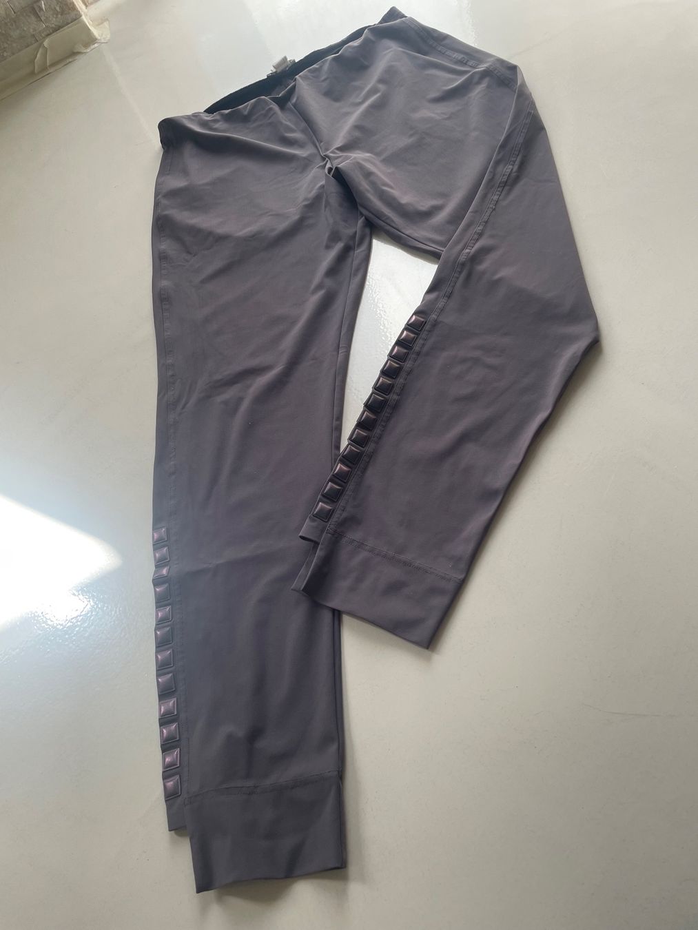 Pantaloni: Sarah Hose 42 EUR – Usato da Minusio venduto da Pink222 1