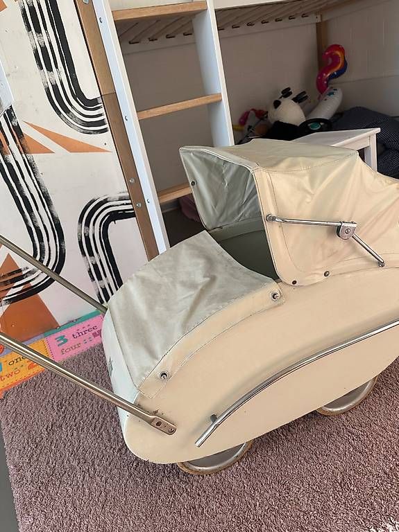 Carrozzine: Nostalgischer Kinderwagen 1950 – Usato da Steffisburg venduto da Annini1988 1