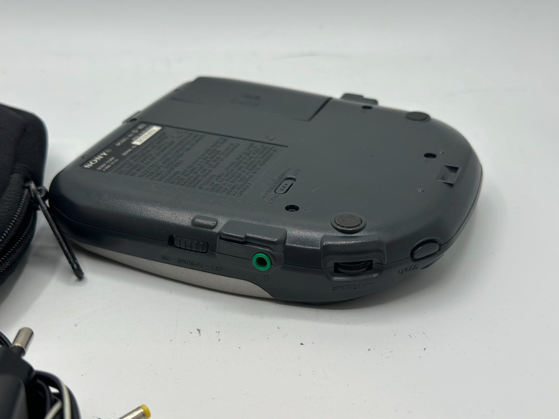Grundig Lettore multimediale portatile: Sony 3 Discman Baladeur CD Portable Player + Test OK ! – Usato da Genève venduto da inc_9vgv 1