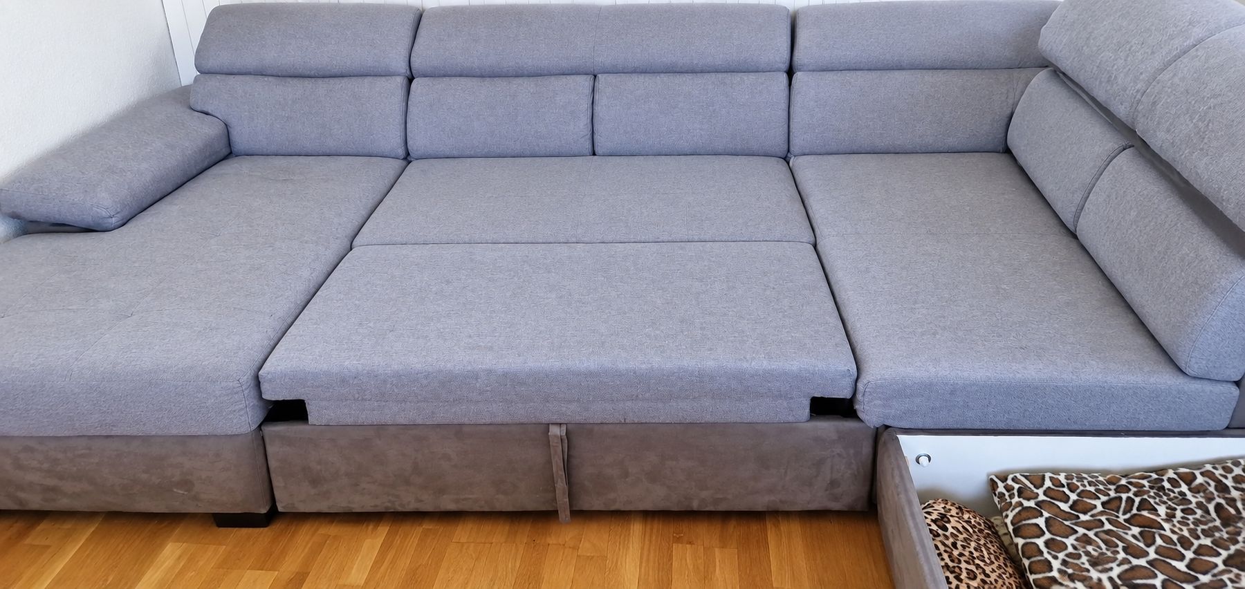 Conforama Divani: Ecksofa 320 × 220 cm mit Bettfunktion – Usato da Ruswil venduto da papagio 2