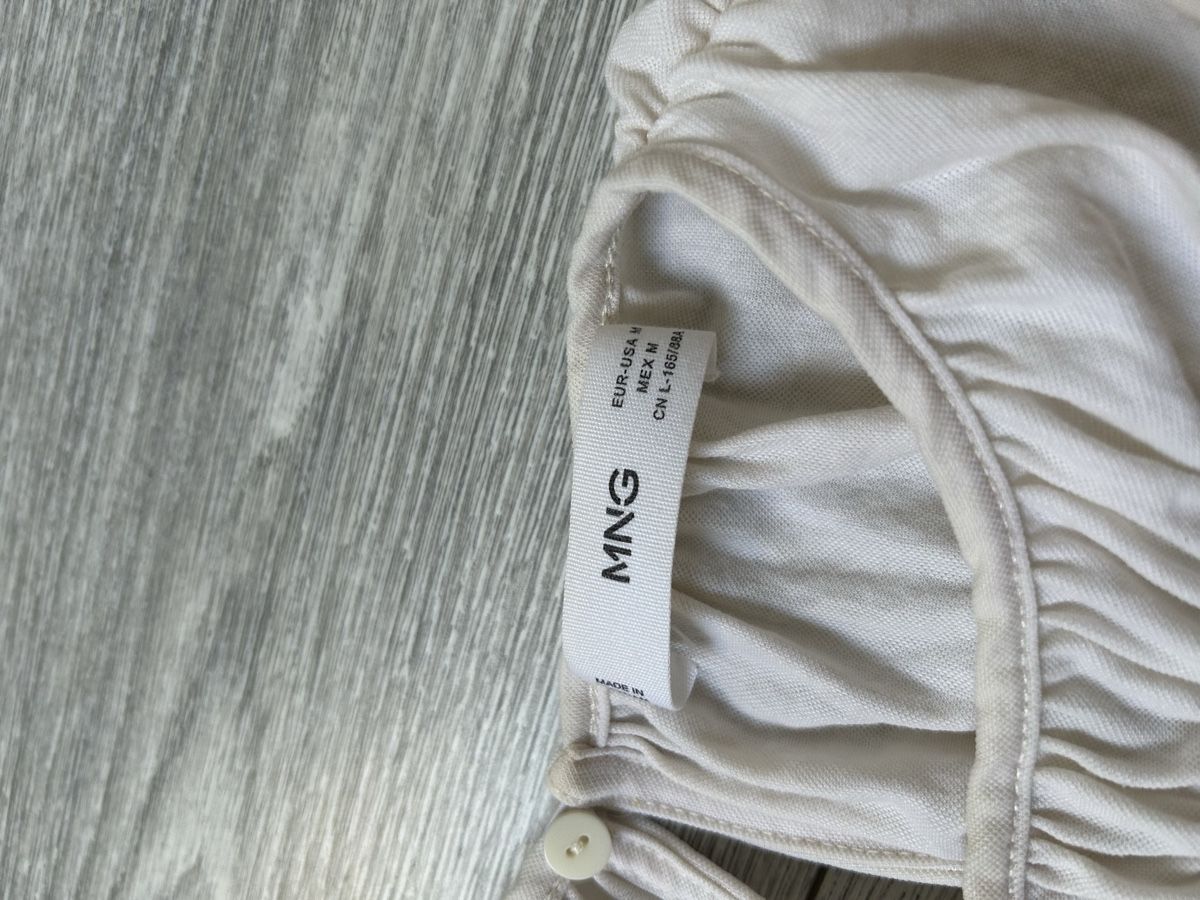 Mango Top: Haut Mango froncé beige crème – Usato da Genève venduto da and_k79x 2