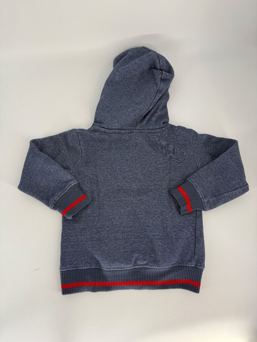 Maglioni & Felpe: Kapuzenpullover Gr. 110 von dopo dopo – Usato da Auenstein venduto da moin. 1