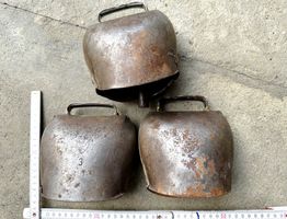 3 Antike Glocken mit toller Patina