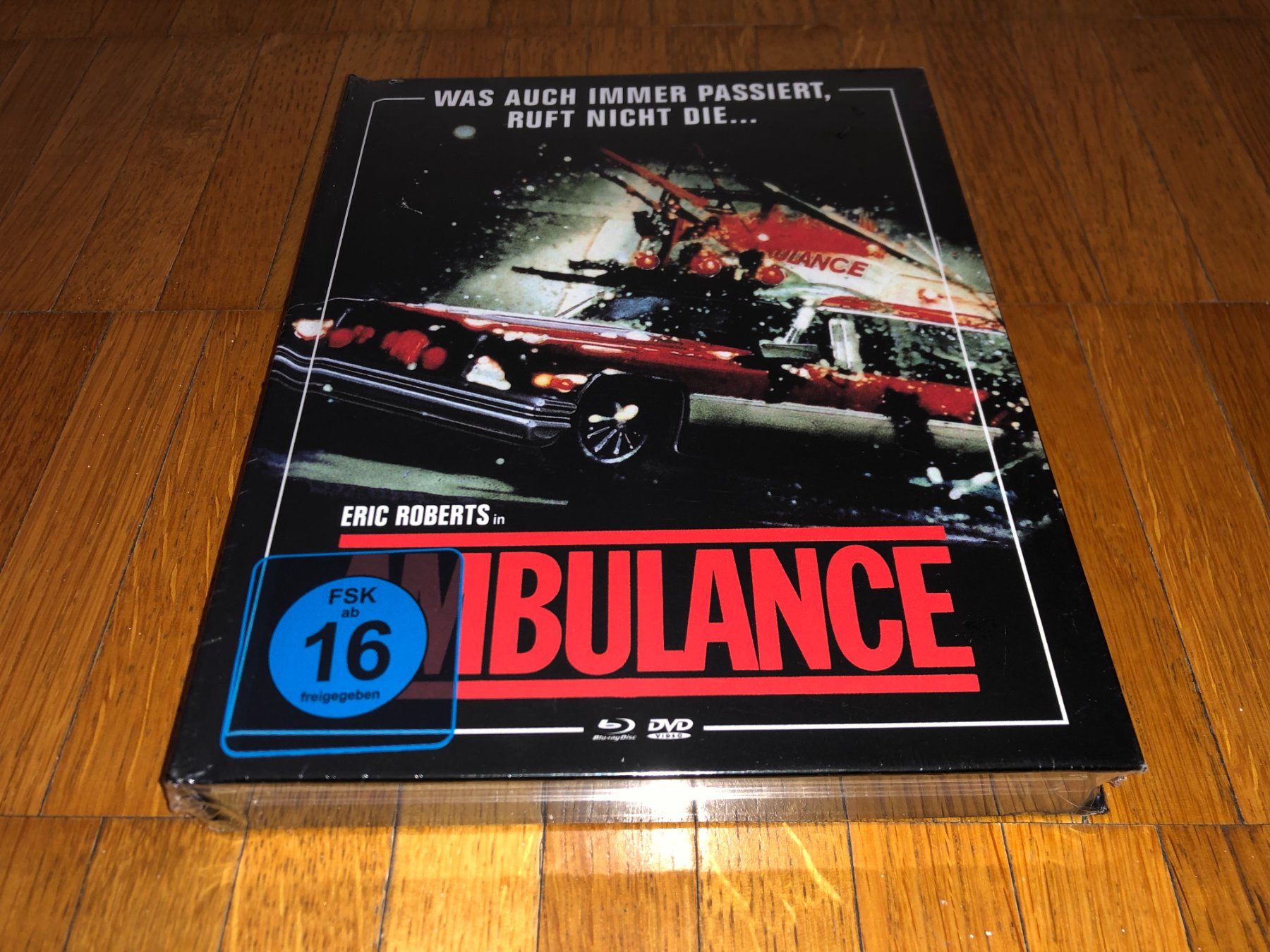 Tutti i DVDs: Ambulance - MEDIABOOK - B - UNCUT – Nuovo e nell'imballaggio originale da Basel venduto da havsok