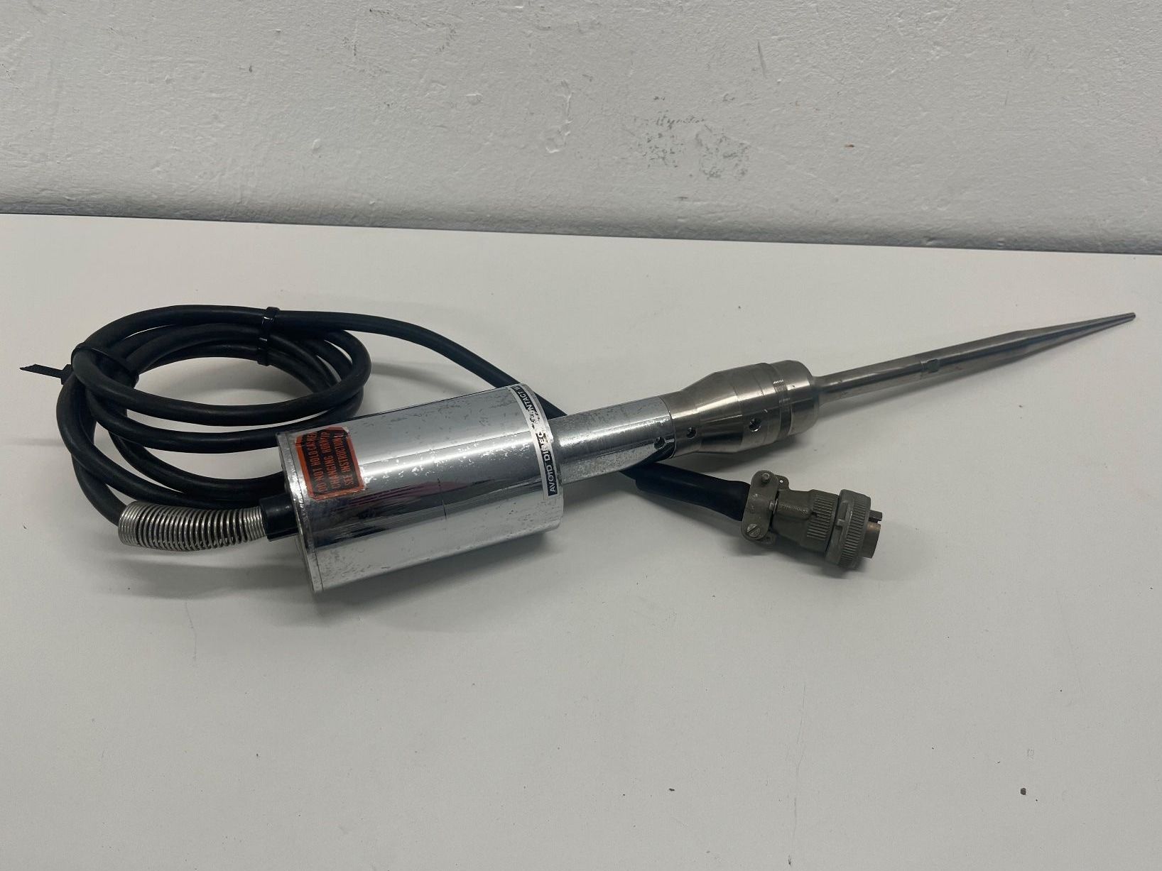 Tutte le macchine: Branson Sonifier Cell Disruptror transducer 102 – Usato da Niederdorf venduto da LeptonAG_Labor
