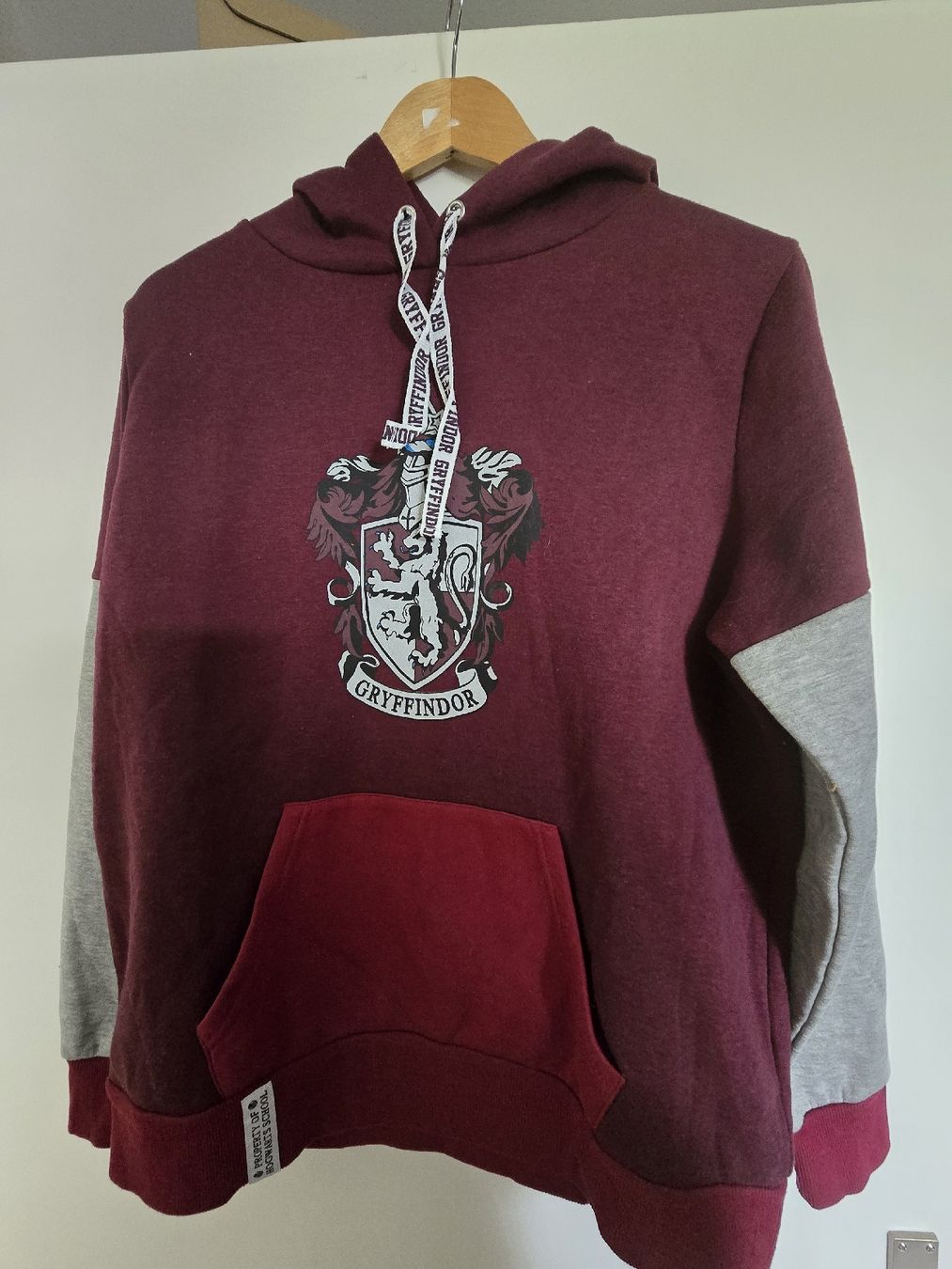Pulls & Sweat-shirts: Harry Potter Gryffindor Hoody Pullover Grösse M neu – D'occasion à Bülach par Cat_2.5