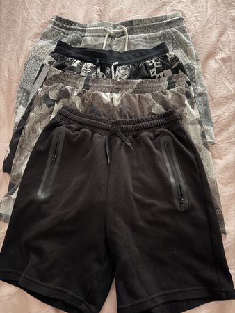 4 Shorts Set Nike H&M Original Use Herren Grösse S M