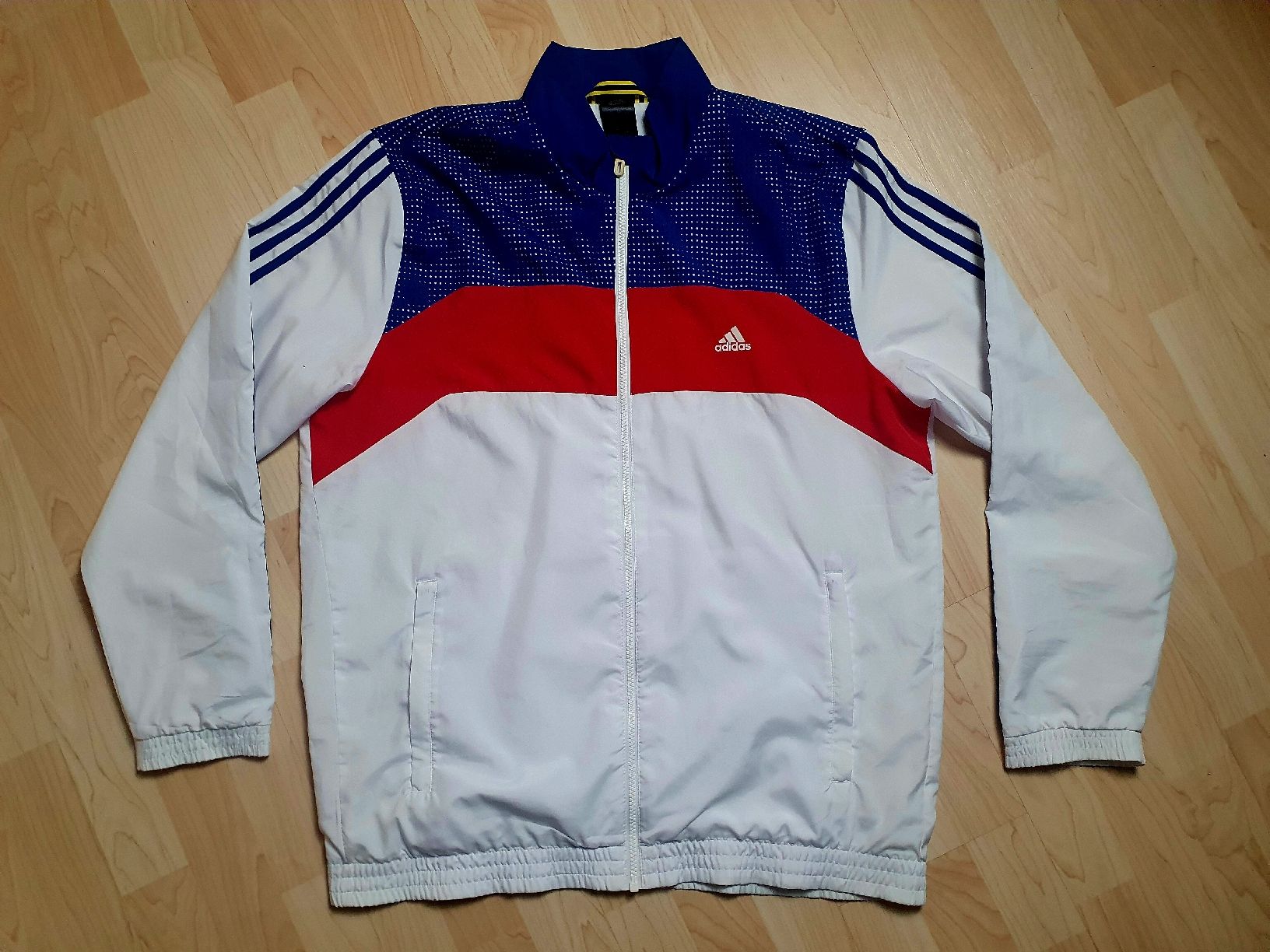 Adidas Jacken: Adidas Trainingsjacke Jacke Grösse L **NEU** – Neu (gemäss Beschreibung) aus St. Gallen von CaliSunshine