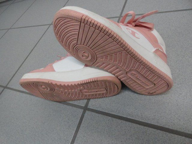 Schuhe für Mädchen: Schuhpaket Mädchen, Gr. 31 – Gebraucht aus Wil SG von Zwillinge0 8