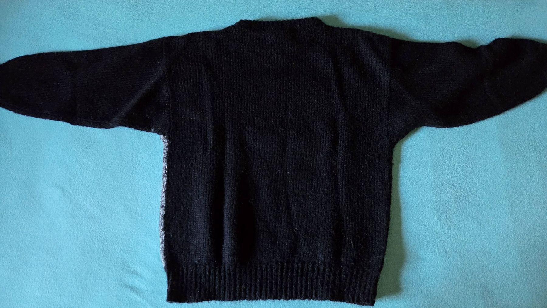 Pullover & Sweatshirts: Yessica Pullover schwarz grau gemustert Grösse 42 – Gebraucht aus Binningen von Entruempeln 2