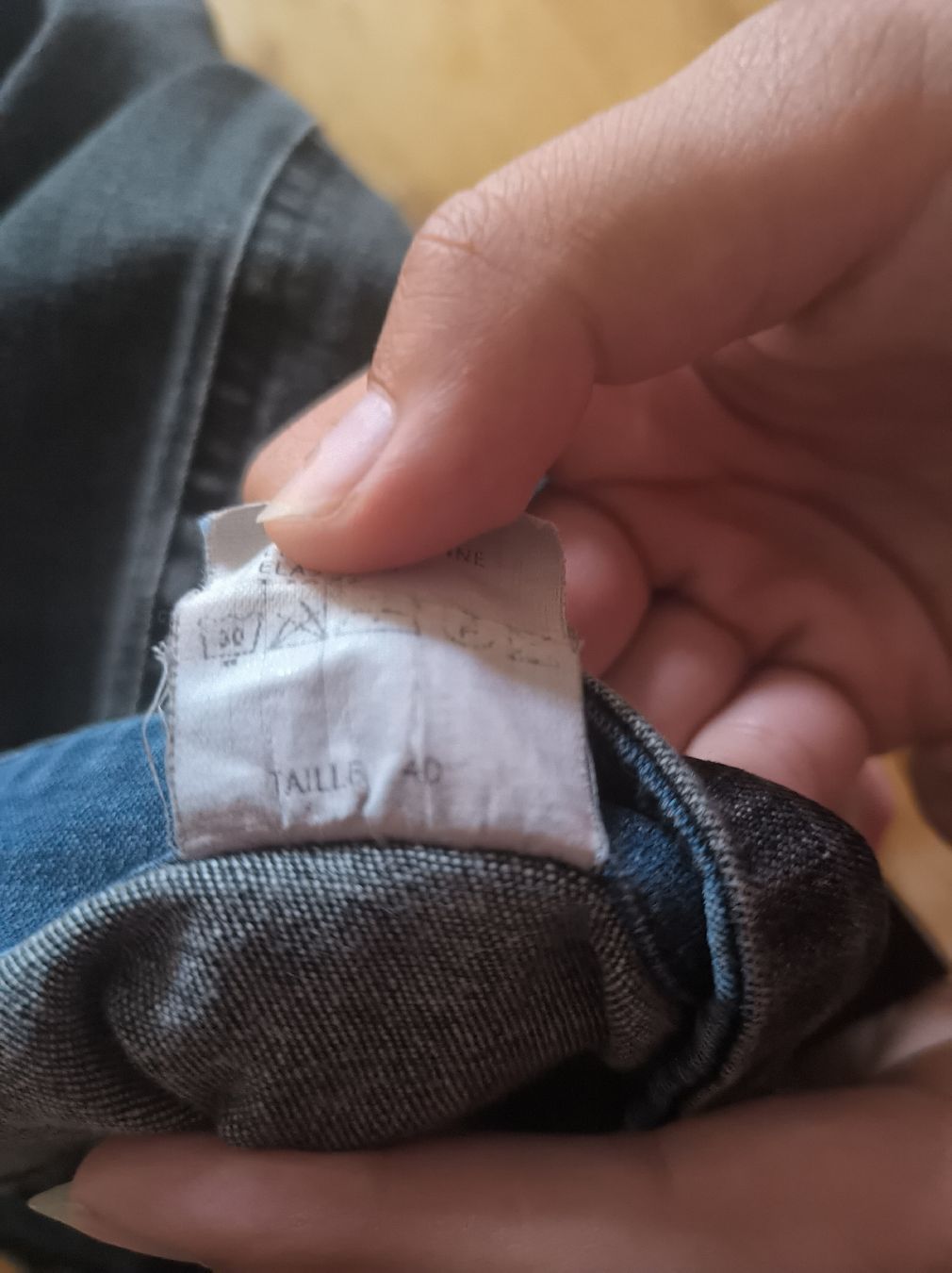Pantaloni: Pantacourt  COP. COPINE Taille 40 – Usato da Attalens venduto da frakimir 3