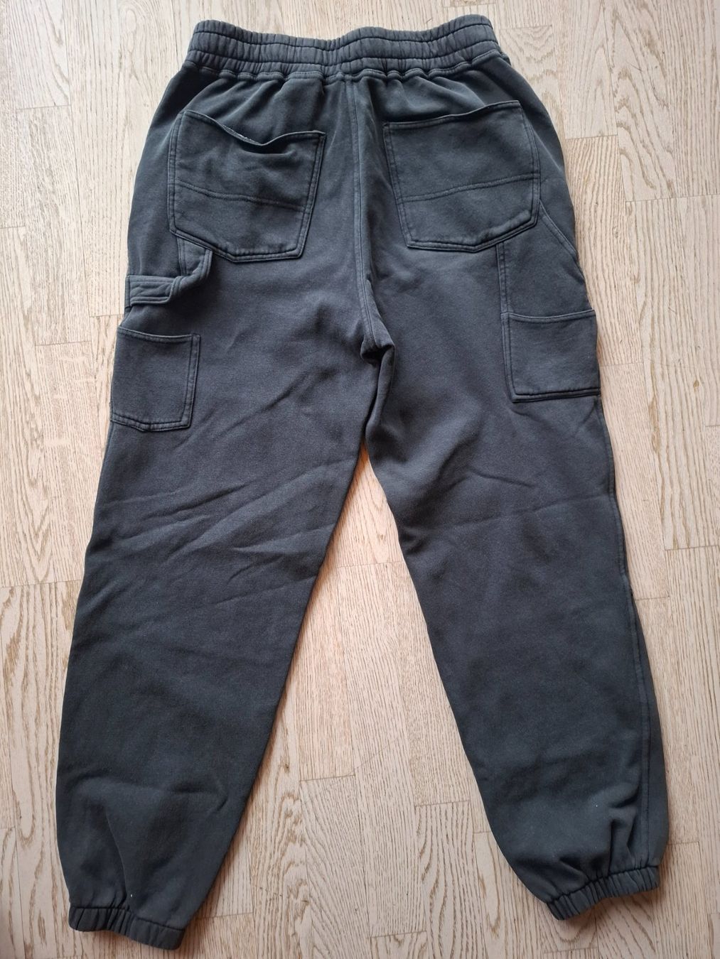 H&M Pantaloni: Freizeithose von H&M, Gr. 158 – Usato da Wolhusen venduto da Pindha05 1
