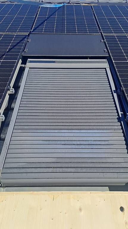 Markisen: Velux Aussenrollladen Store SSL – Gebraucht aus Spiez von Zurbii 2