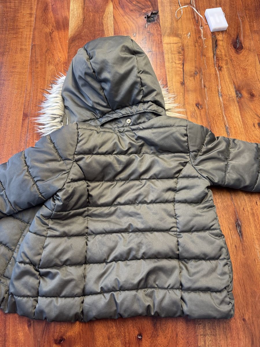 H&M Giacche & Cappotti: Winterjacke von H&M, Grösse 104 – Usato da Oftringen venduto da Makeq 3