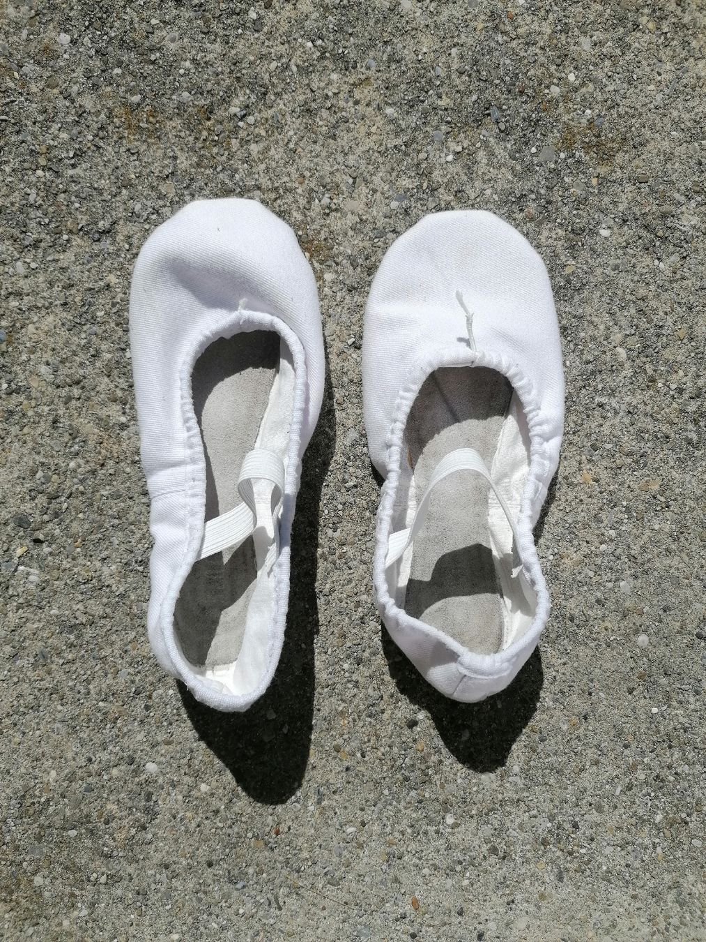 Bloch Lotti & Set di vestiti: BLOCH Ballet kleider + Balletschuhe Gr. 5-6 J. – Usato da Fribourg venduto da mwe_5jm2 5