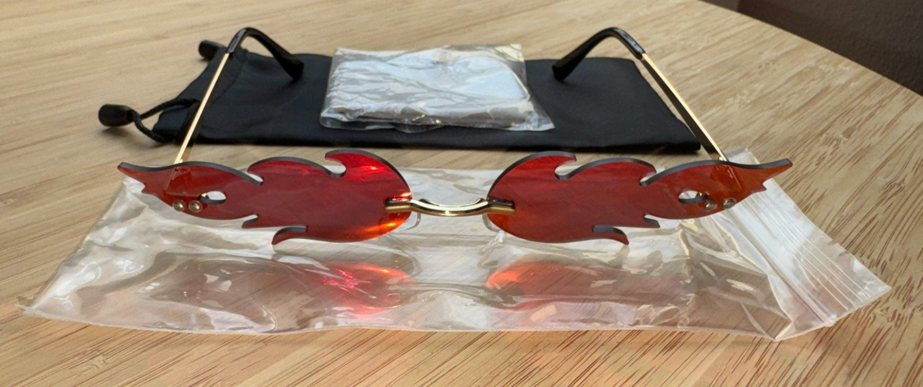 Brillen & Gläser: Candy Flame Brille, Gadget, Meme Glasses, Rot, Orange, Red – Neu und originalverpackt aus Winterthur von YaV 2