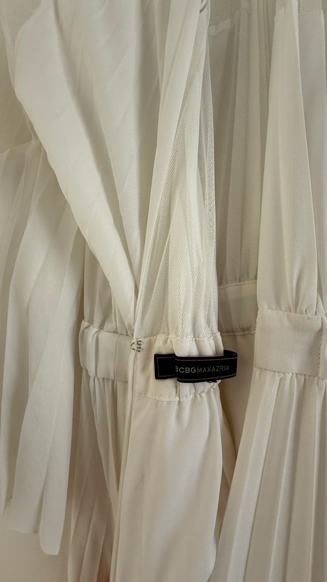 Kleider: BCBGMaxazria White Long Dress – Gebraucht aus Corsier-sur-Vevey von Kristina.Nova 2
