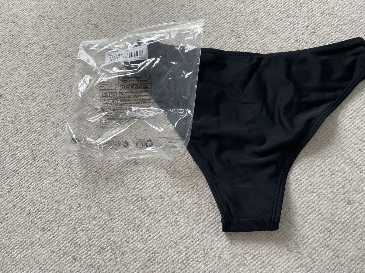 Costumi da bagno & Bikini: Neu+ungetragen Bikini Hose 38 schwarz – Nuovo e nell'imballaggio originale da Zürich venduto da Pamuk04