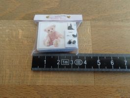 Teddybär Bastelbärpackung zum aufhängen im Nähladen/ Puppenh