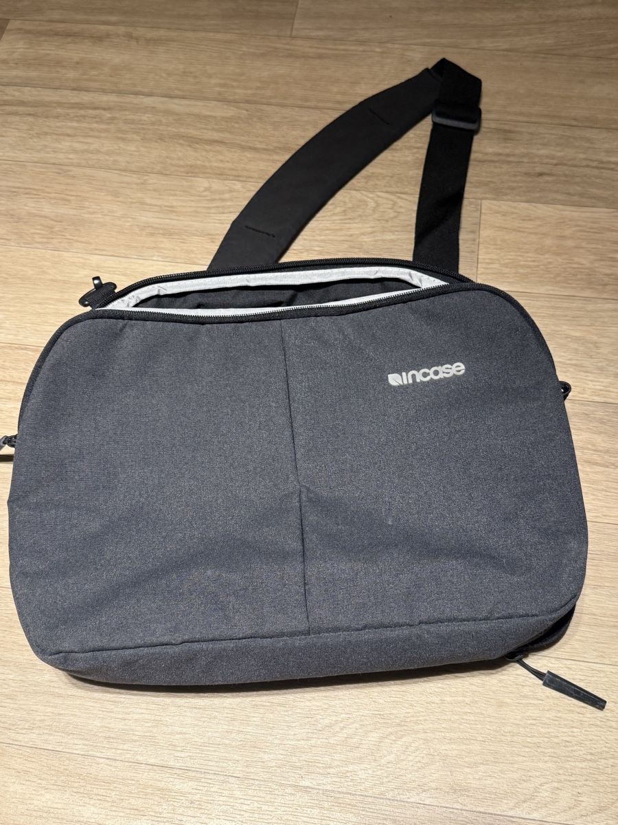 Borse: Laptoptasche – Nuovo (secondo la descrizione) da Glattpark(Opfikon) venduto da Petevisuals