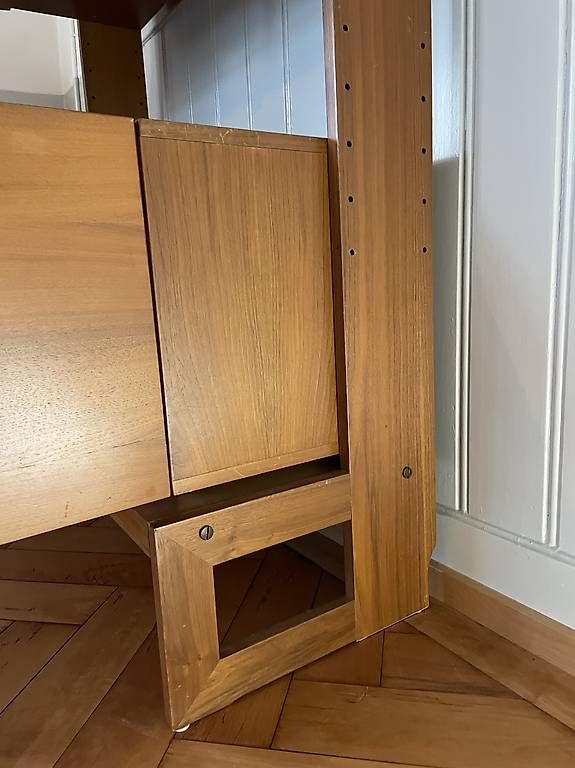 Scaffali: SEM Mid Century Bücherregal Nussbaum – Usato da St. Gallen venduto da Studio19 1
