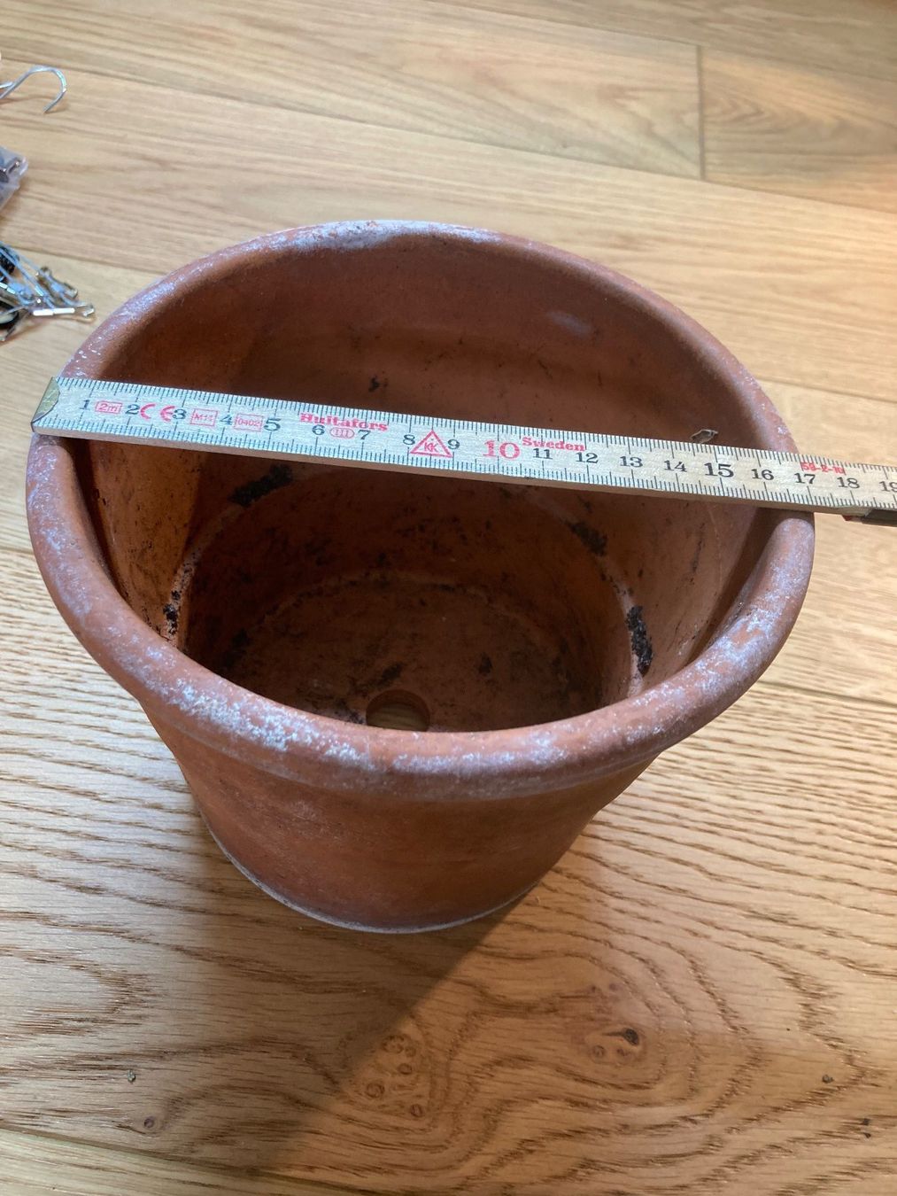 Blumentöpfe: Gebrauchter Blumentopf aus Terrakotta, Durchmesser 18 cm – Gebraucht aus Wichtrach von Aramis3628 1