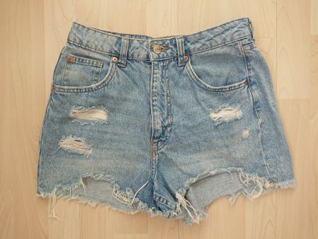 Damen Shorts H&M Gr. 36 ausgefranst im Used Look