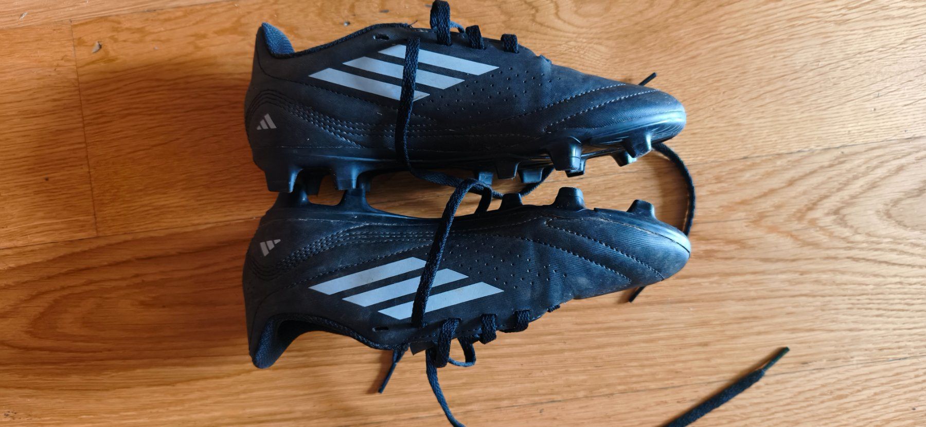 Adidas Scarpe per ragazzi: Fussbalschuhe, Adidas, n 34 – Usato da Sorengo venduto da Te_da 2