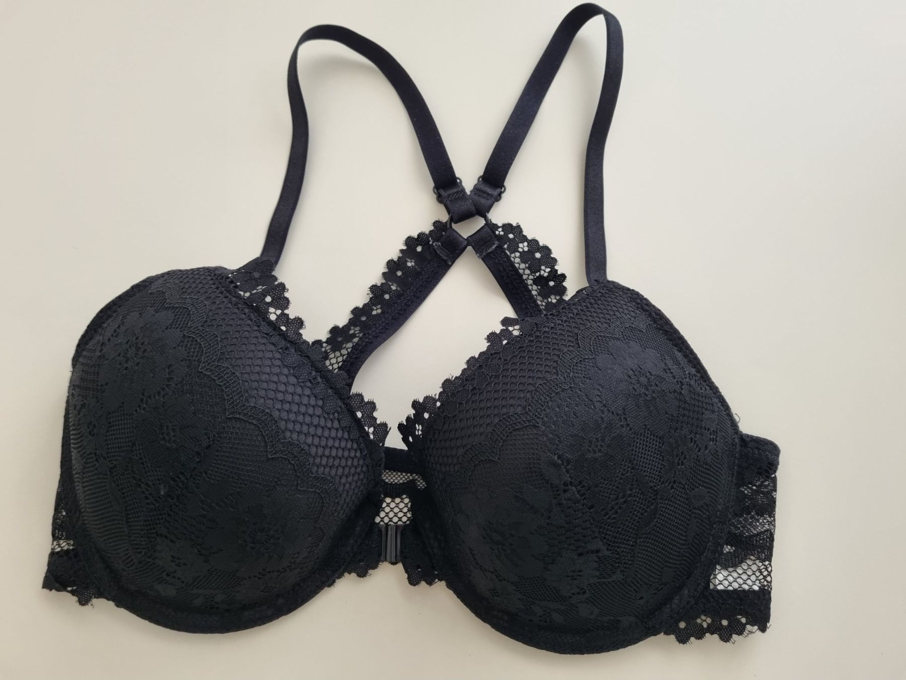 Autres dessous: BH schwarz D 75 mit Vorderverschluss – Neuf avec emballage d'origine à Zofingen par Felpa