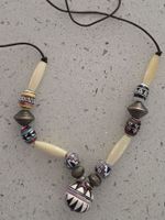 Collana etnica con perle decorative stato accettabile