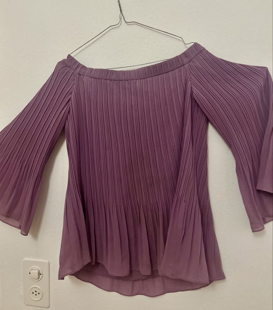 Massimo Dutti Camicette: Massimo Dutti Elegant Lilac Pleated Off-shoulder Blouse – Usato da Genève venduto da nay_w9xz 1