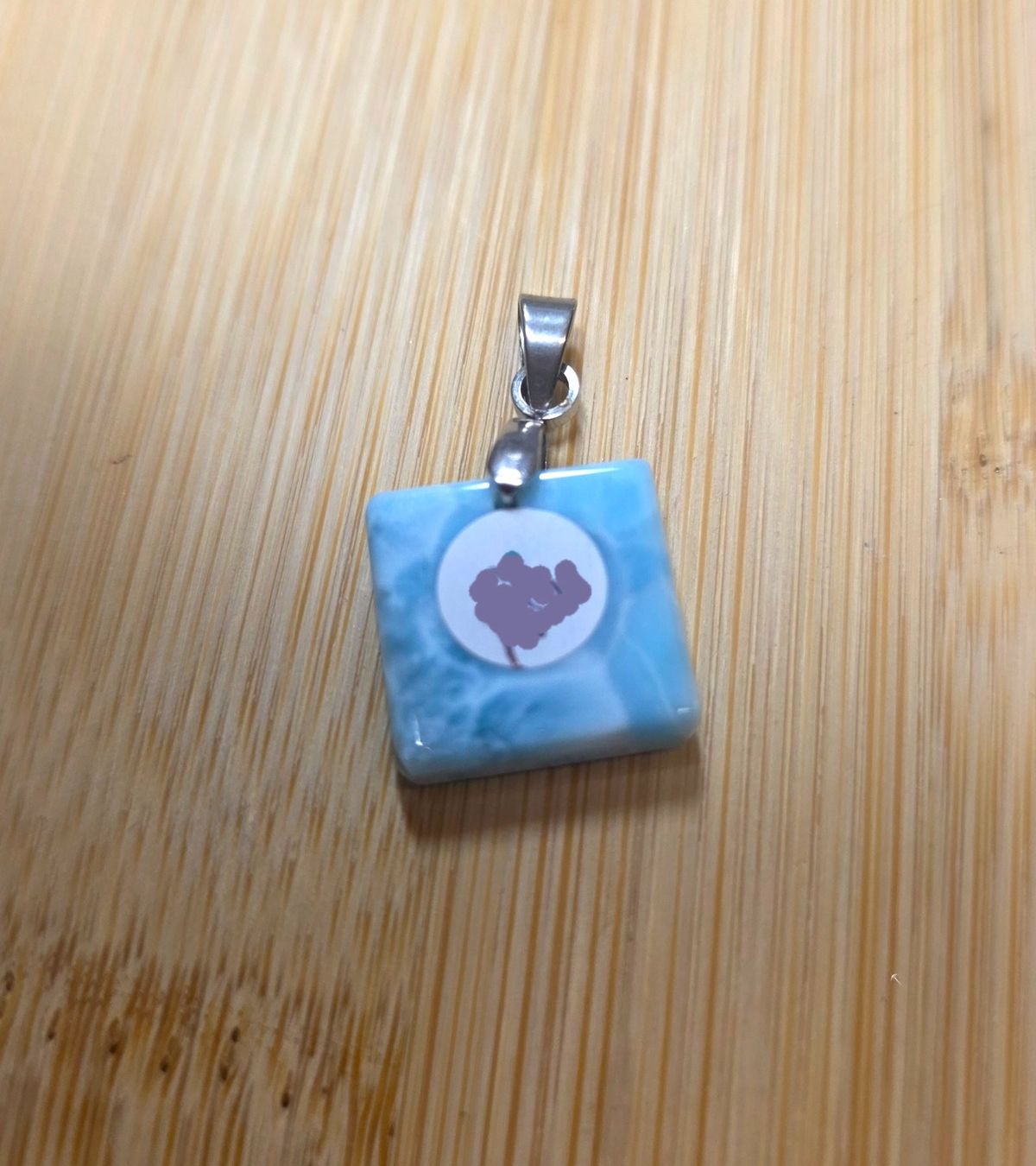 Minerali & Pietre curative: Top Larimar Anhänger mit Metallöse – Nuovo e nell'imballaggio originale da Matzingen venduto da Shay_Crystalz 1