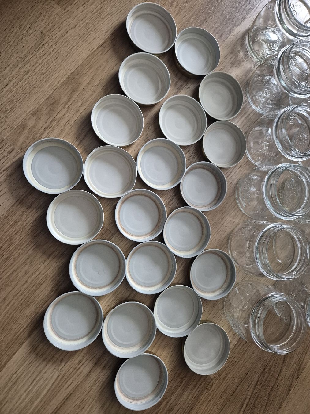 Contenitori & Simili: 32 Quattro Stagioni Einmachgläser 250ml – Usato da Langenthal venduto da Polarisstern 3
