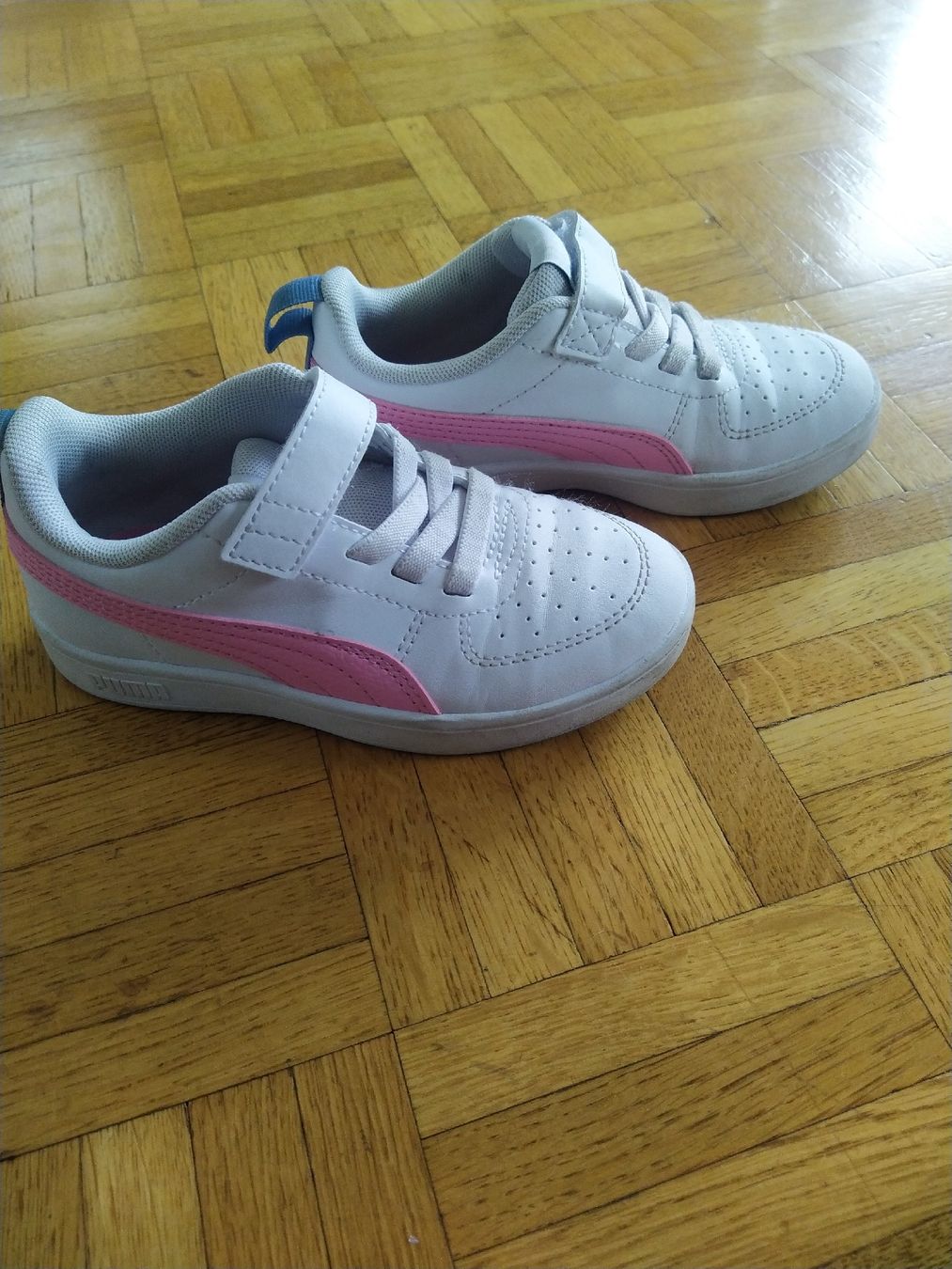 Puma Scarpe per ragazze: puma sneakers 29 – Usato da Givisiez venduto da Zedd18