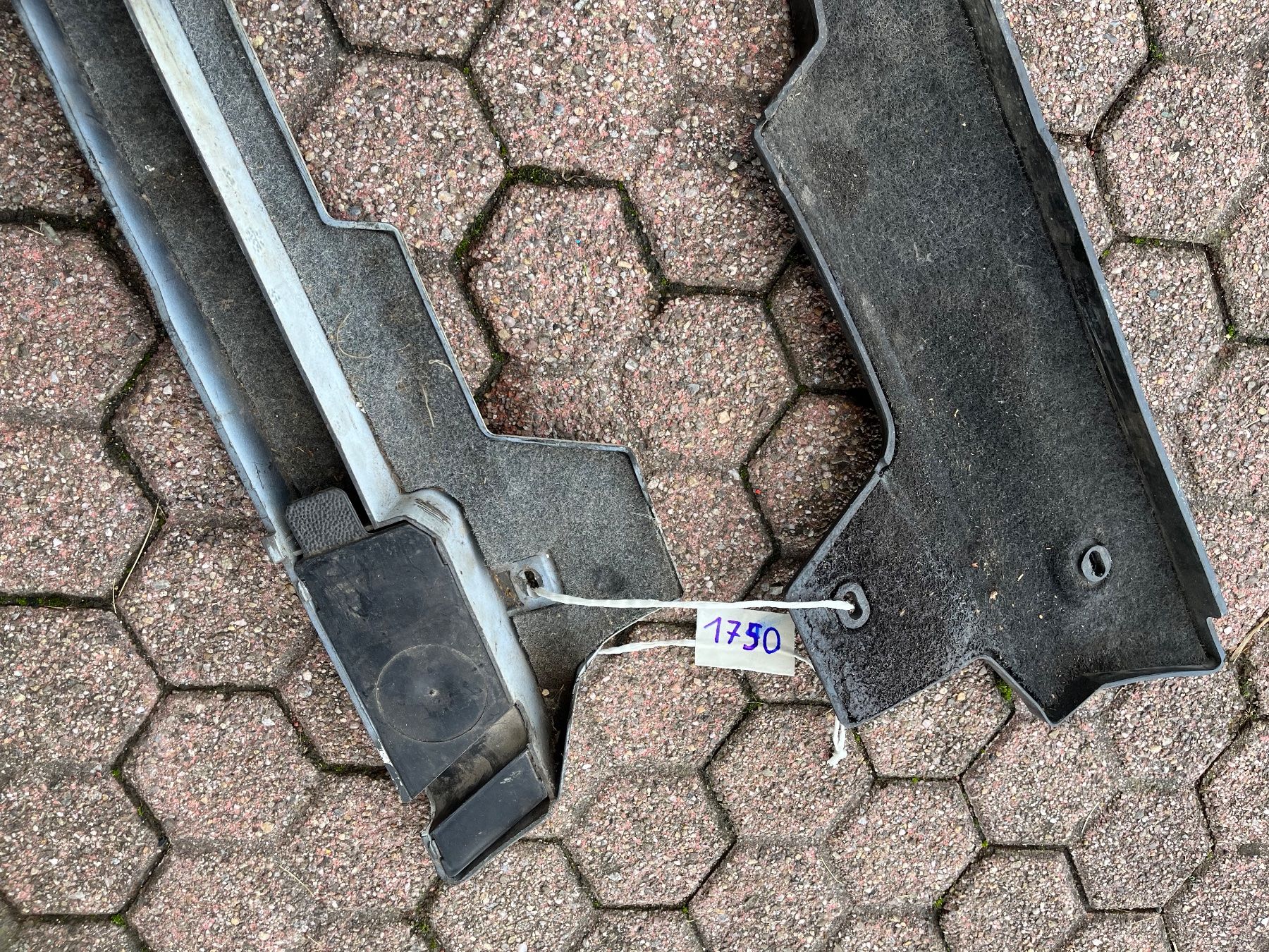 Puch Parti ricambio per ciclomotori: Puch Maxi N Seitenschützer – Usato da Fahrni b. Thun venduto da berger_tuning34 2