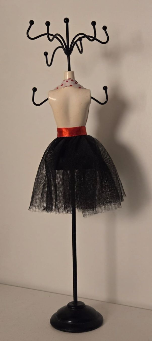 Portagioie: Hübscher Schmuckständer im Tutu-Design – Usato da Rheinsulz venduto da Gilea 2