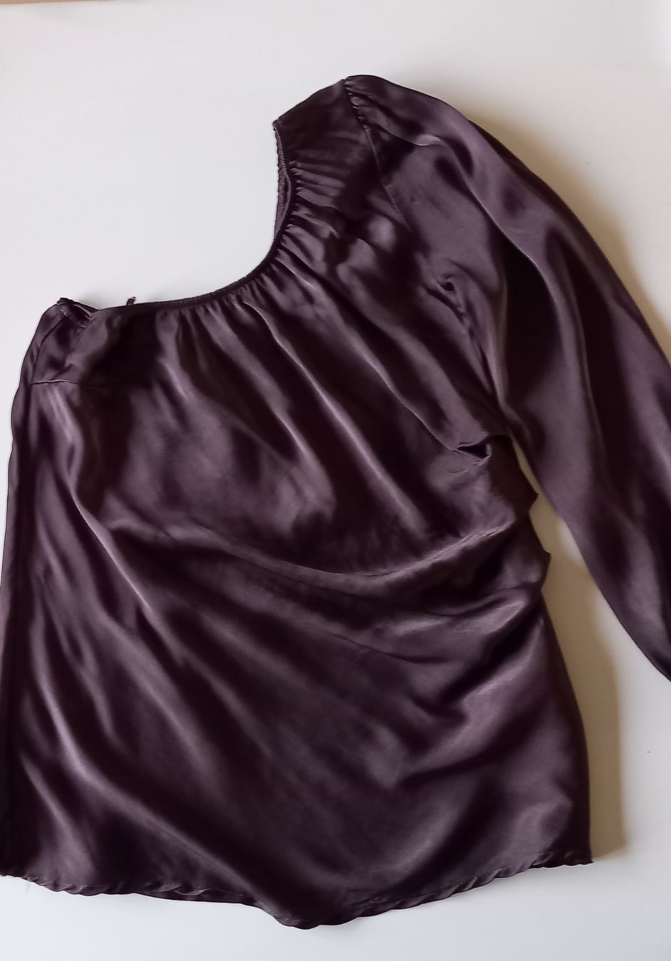 Camicette: Satin Blouse - one off shoulder – Nuovo (secondo la descrizione) da Genève venduto da sta_rq2b 1