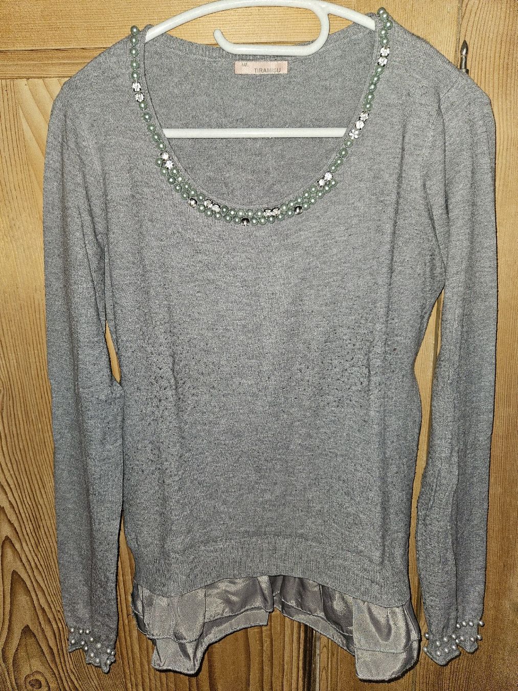 Maglioni & Felpe: Damen Pullover grau mit Perlen Grösse M/L – Usato da Rheineck venduto da Eulalia40