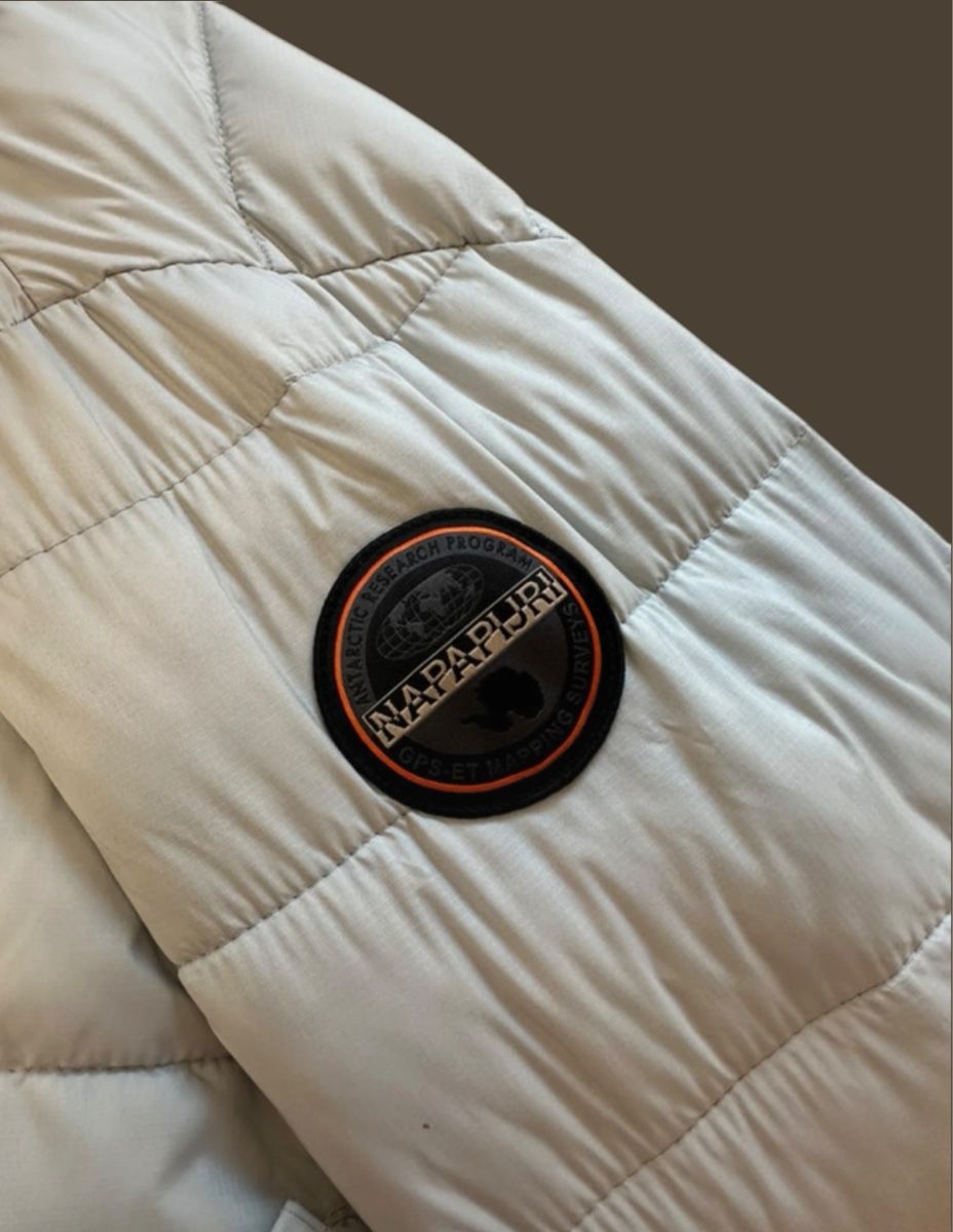 Napapijri Vestes: Napapijri down filled puffer jacket – Neuf (Voir description) à Plan-Les-Ouates par Loved_Panda_Clothing 2