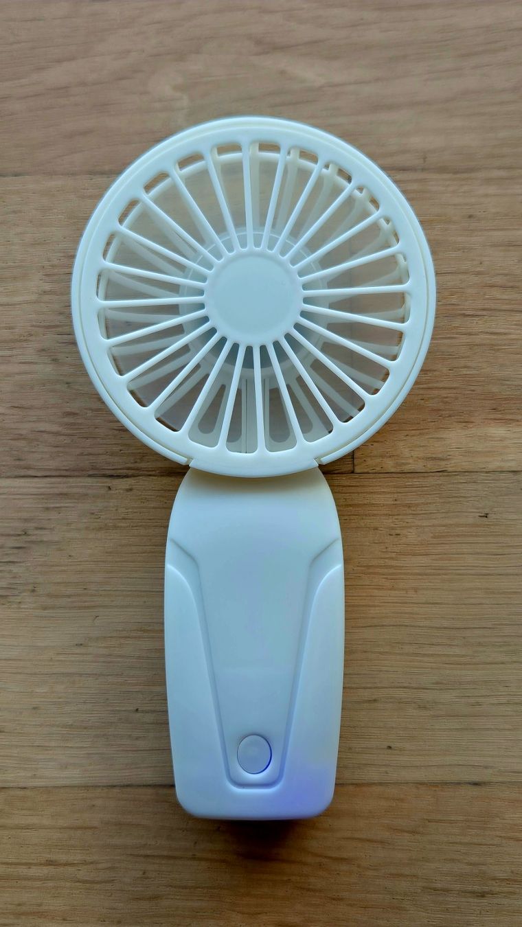 Ventilateurs: Ventilateur Rechargeable USB - Climatisation – Neuf (Voir description) à Riddes par flo_ngl8 1