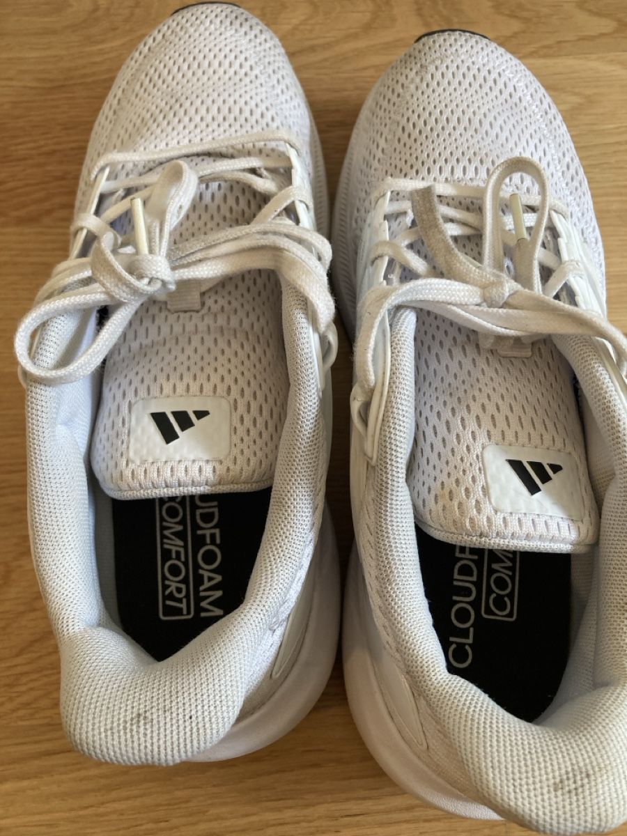 Adidas Herrenschuhe: Adidas Ultimashow 2.0 Cloudfoam Gr. 41 1/3 – Gebraucht aus Basel von AufeinenBlick 1