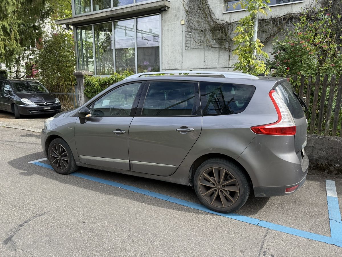 Renault Automobili: Renault Grand Scenic 7 Plätzer – Usato da Biel/Bienne venduto da dan_p7vk 7
