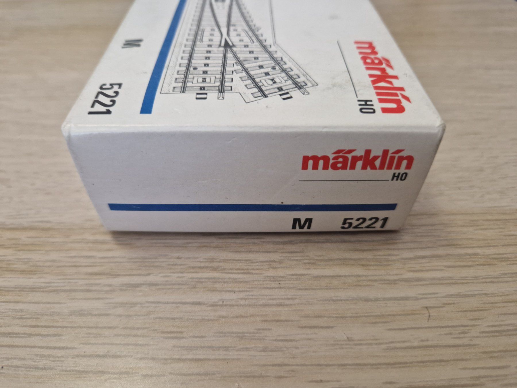 Märklin Modelleisenbahnen: Märklin 5221 Weichenpaar H0 – Gebraucht aus St-Aubin-Sauges von tantome 2