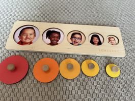 Lovevery Montessori Photo Puzzle - Great Condition! 52