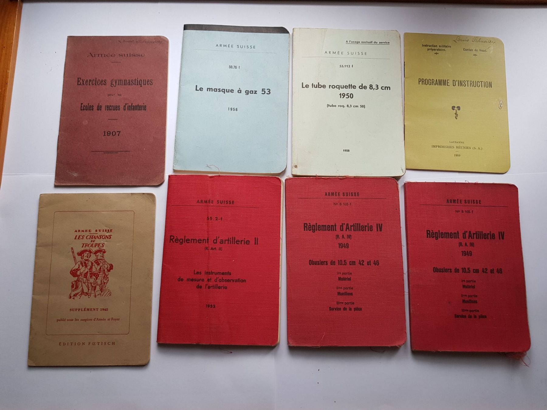 Schweizer Armee Uniformi: Règlements militaires – Usato da Sonceboz-Sombeval venduto da Monika60